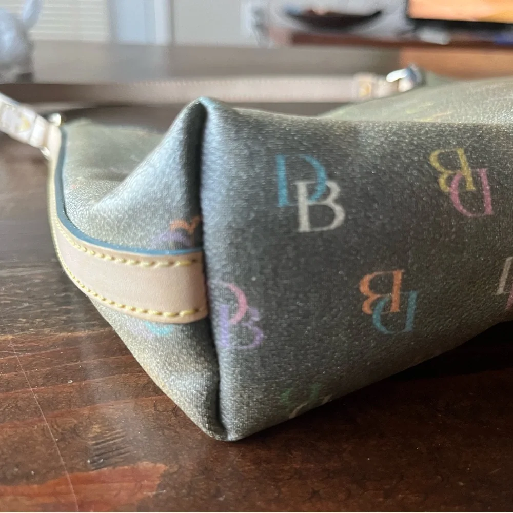 Dooney & Bourke Purse - Picture 13 of 16